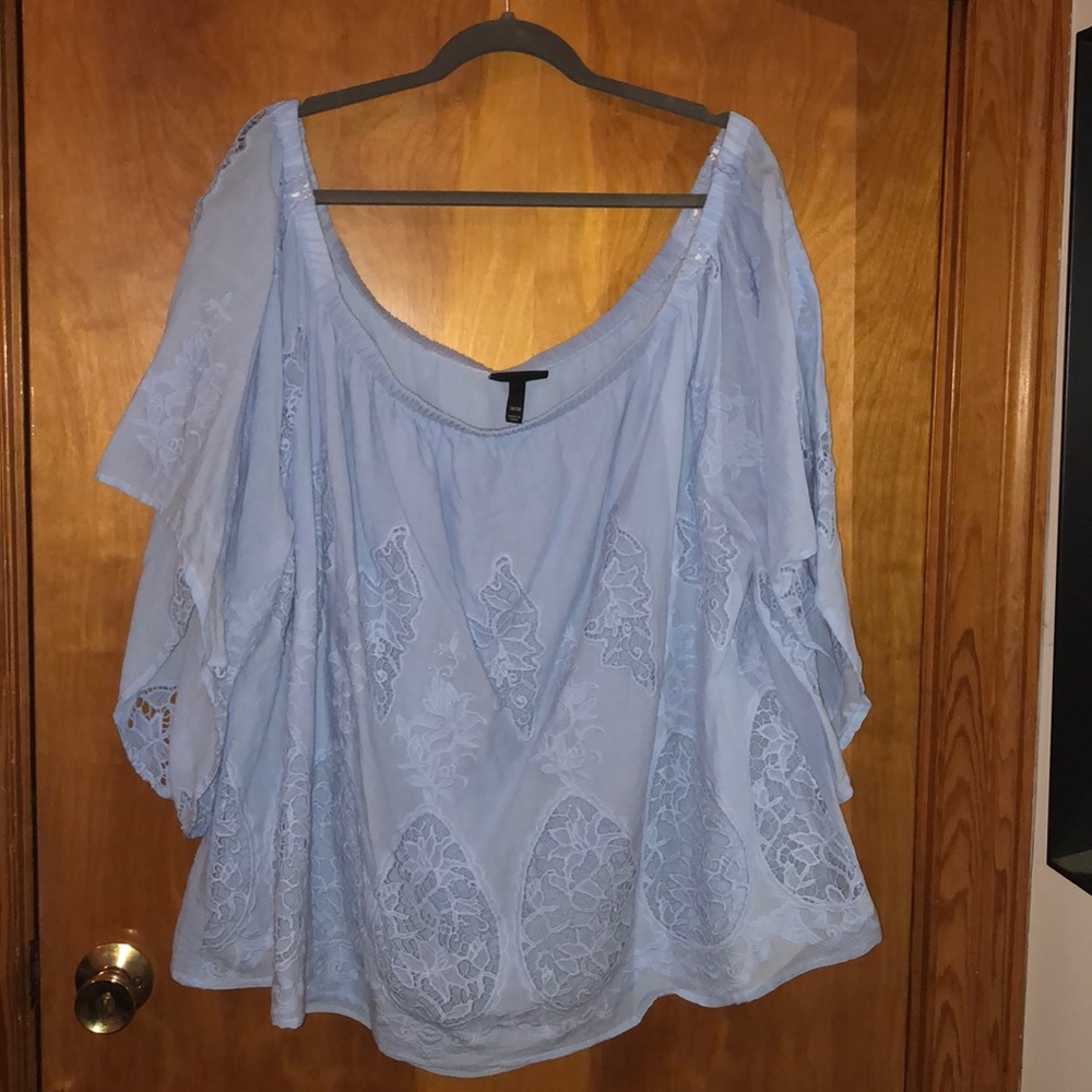 26/28 blue off the shoulder flutter-sleeve top